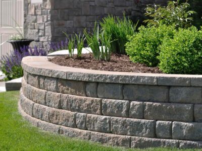 Garden retaining wall installers Lincolnshire